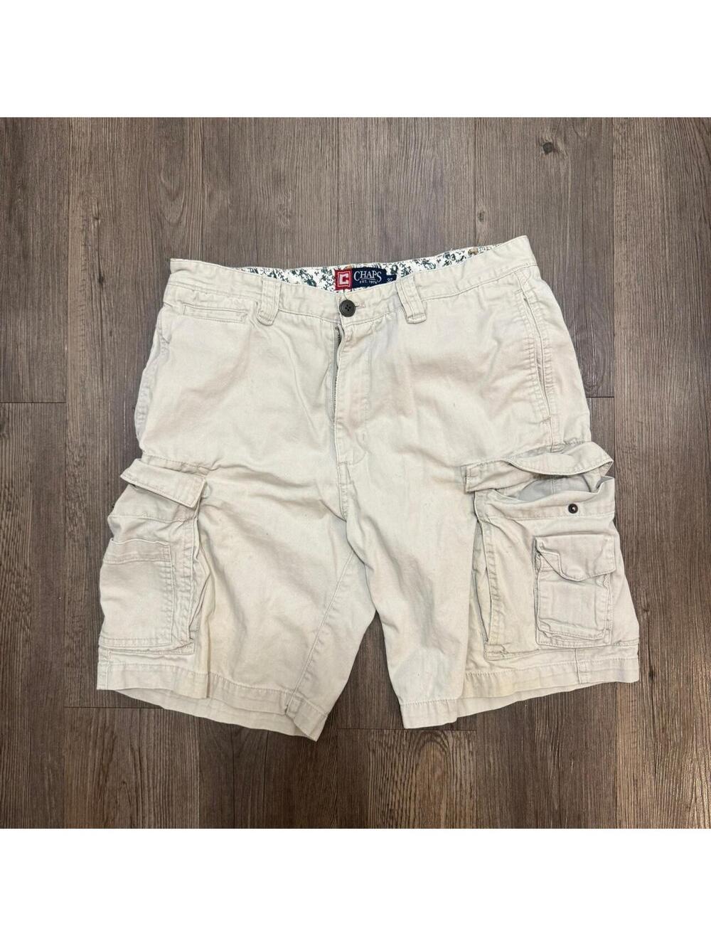 Chaps Kakhi Cargo Shorts - Picture 1 of 5